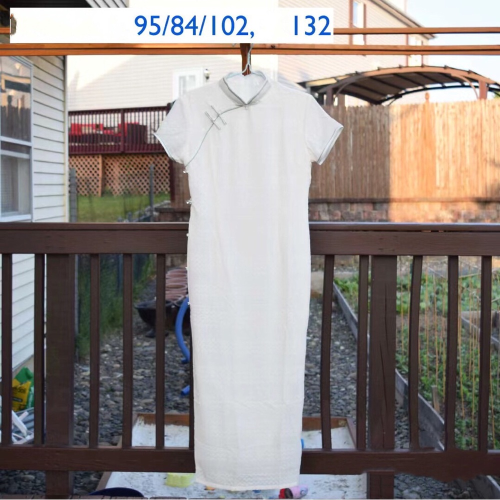 Qipao White Lace Silky Vintage